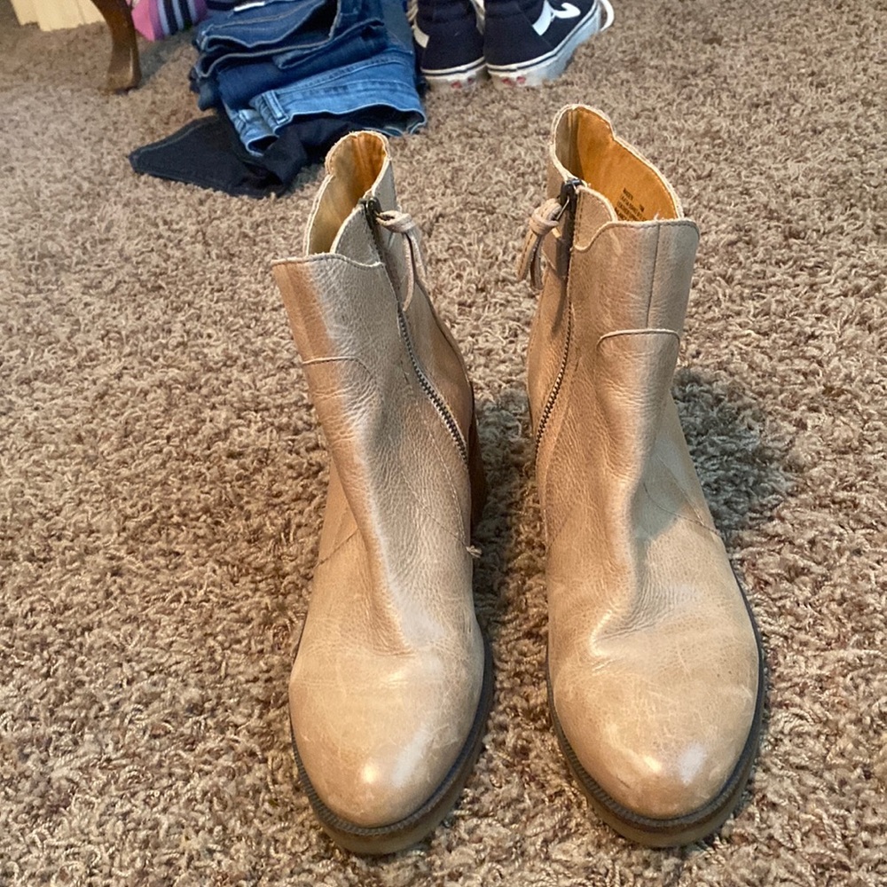 healed boots